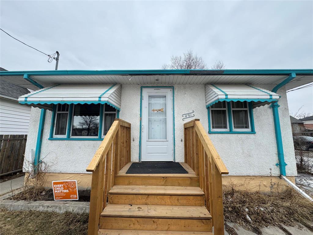 Photo 1 of 491 Magnus Avenue, Winnipeg MB