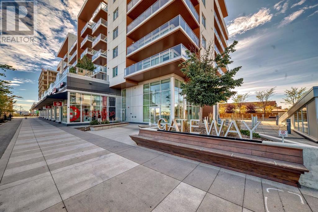 Single Family House for Sale in   Broadcast Avenue SW West Springs Calgary 