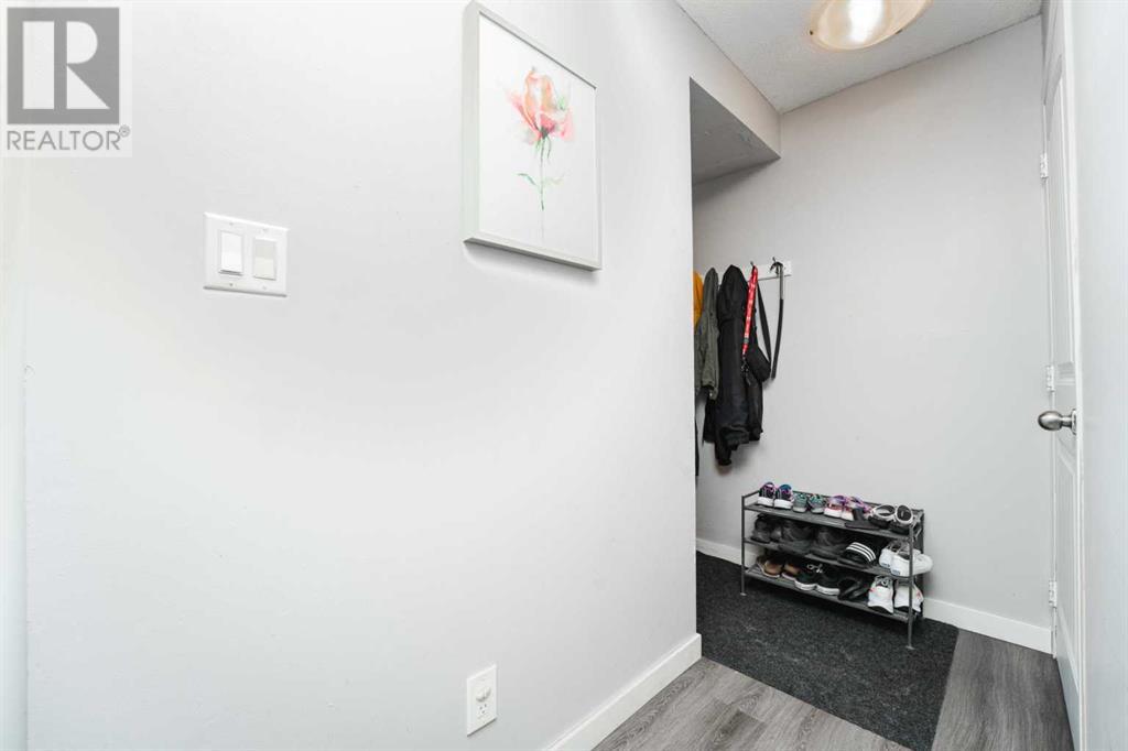 Single Family House for Sale in  Pinehill Road NE Pineridge Calgary 