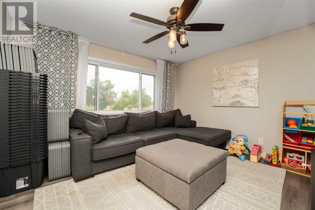 Single Family House for Sale in  Pinehill Road NE Pineridge Calgary 