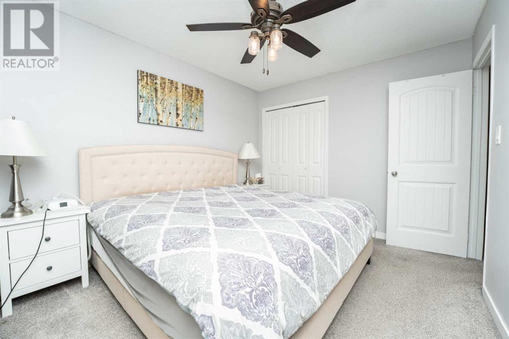 Single Family House for Sale in  Pinehill Road NE Pineridge Calgary 