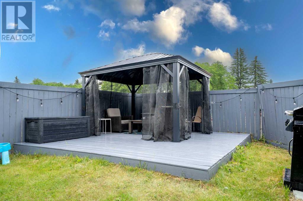 Single Family House for Sale in  Pinehill Road NE Pineridge Calgary 