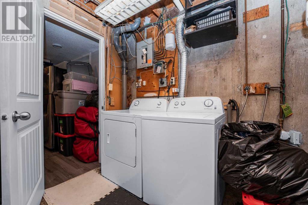 Single Family House for Sale in  Pinehill Road NE Pineridge Calgary 