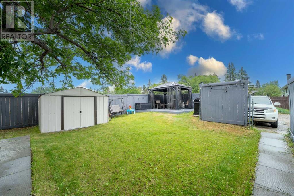 Single Family House for Sale in  Pinehill Road NE Pineridge Calgary 