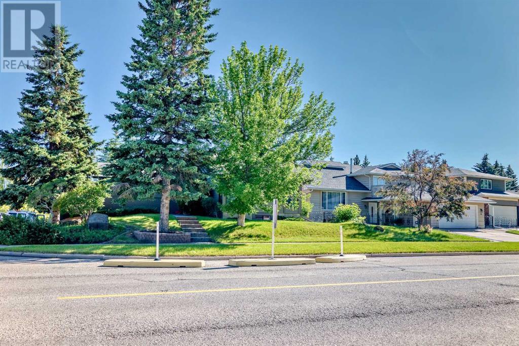 Single Family House Bungalow for Sale in  Palliser Drive SW Oakridge Calgary 