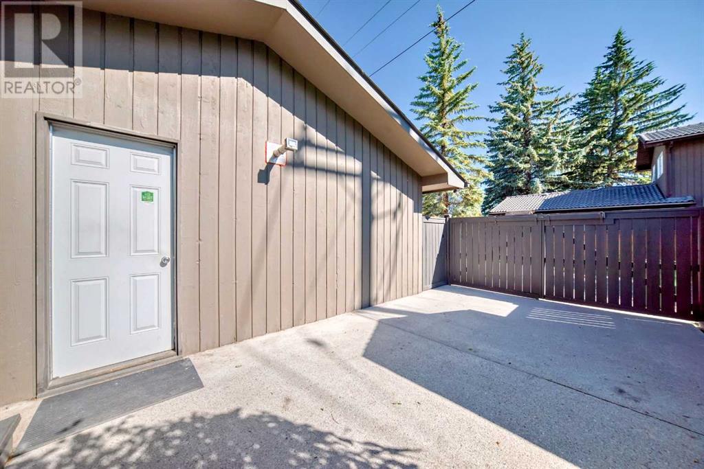 Single Family House Bungalow for Sale in  Palliser Drive SW Oakridge Calgary 