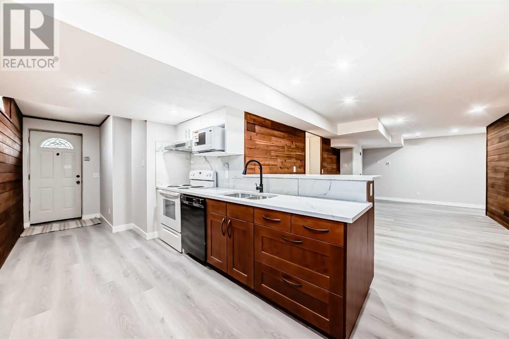 Single Family House Bungalow for Sale in  Palliser Drive SW Oakridge Calgary 
