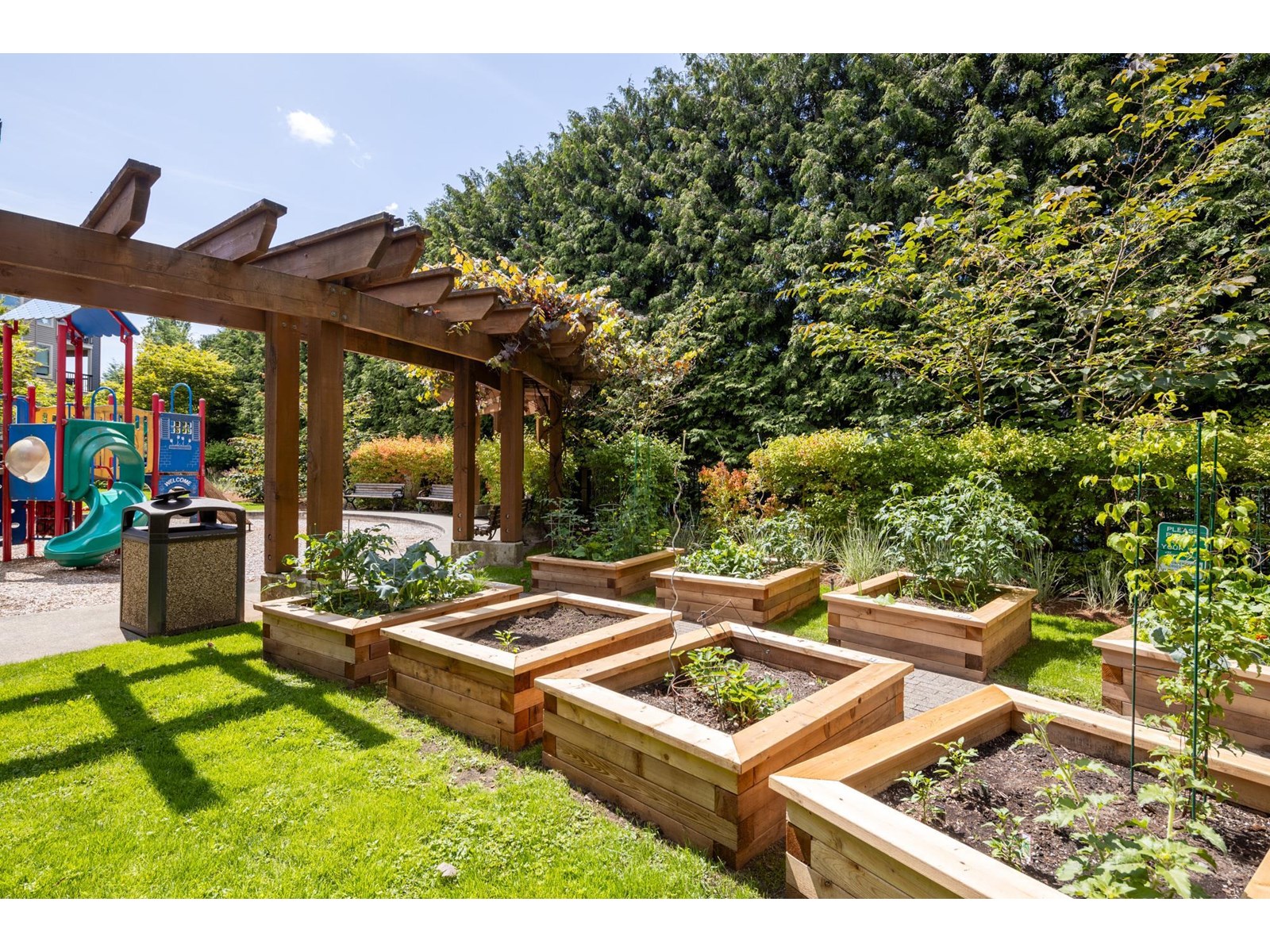 Photo 6 of 323 5655 210 A Street, Langley BC