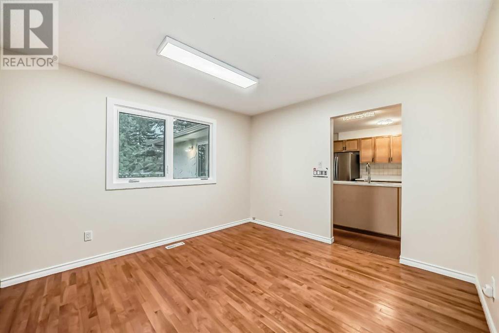 Single Family House Bungalow for Sale in  Dalhart Hill NW Dalhousie Calgary 