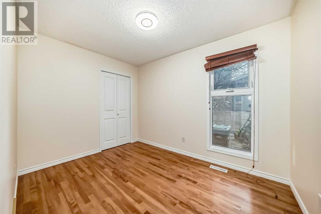 Single Family House Bungalow for Sale in  Dalhart Hill NW Dalhousie Calgary 