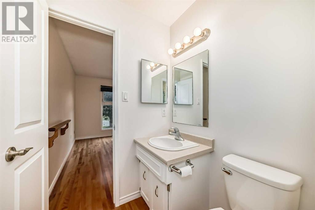 Single Family House Bungalow for Sale in  Dalhart Hill NW Dalhousie Calgary 