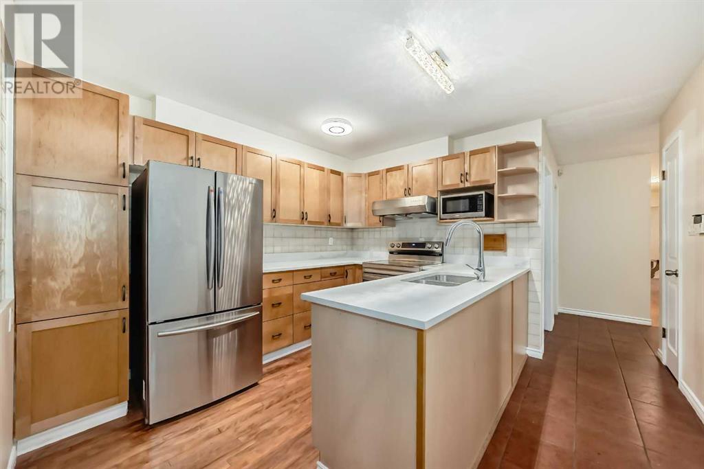 Single Family House Bungalow for Sale in  Dalhart Hill NW Dalhousie Calgary 