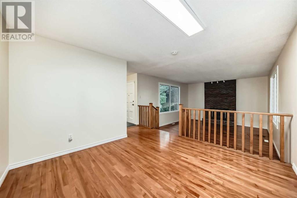 Single Family House Bungalow for Sale in  Dalhart Hill NW Dalhousie Calgary 