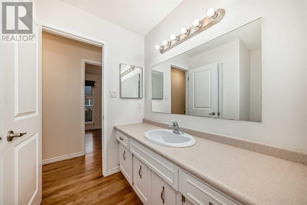 Single Family House Bungalow for Sale in  Dalhart Hill NW Dalhousie Calgary 