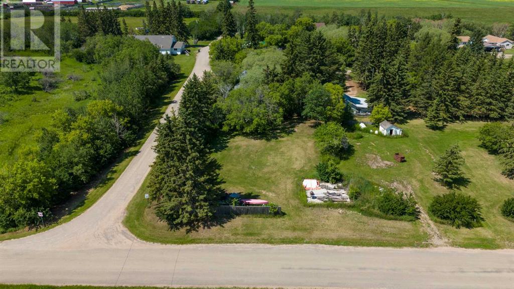 Photo 10 of 4901 4905 51 Street, Streamstown AB