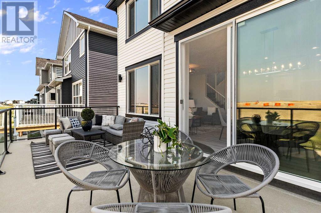 Photo 2 of 145 Amblefield Terrace Nw, Calgary AB