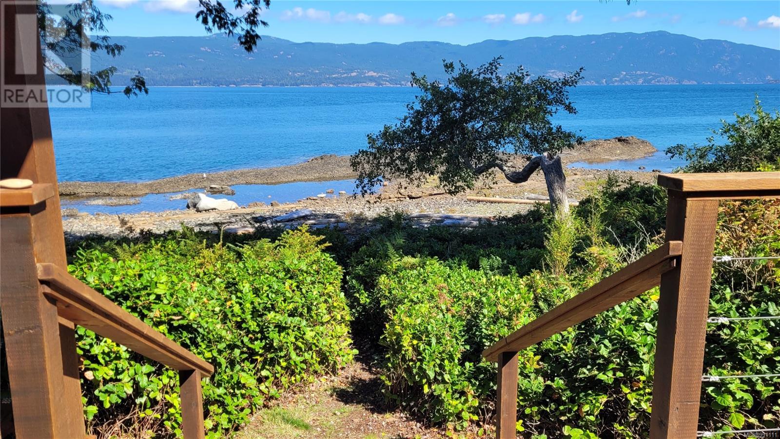 15 SPRING BAY Rd, Lasqueti Island