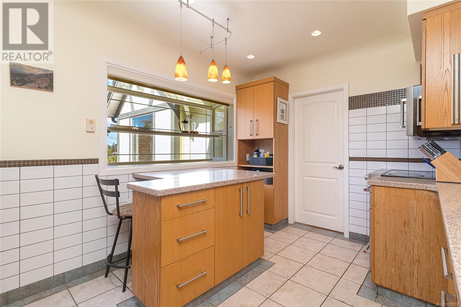 3872 CAREY RD - Image 17