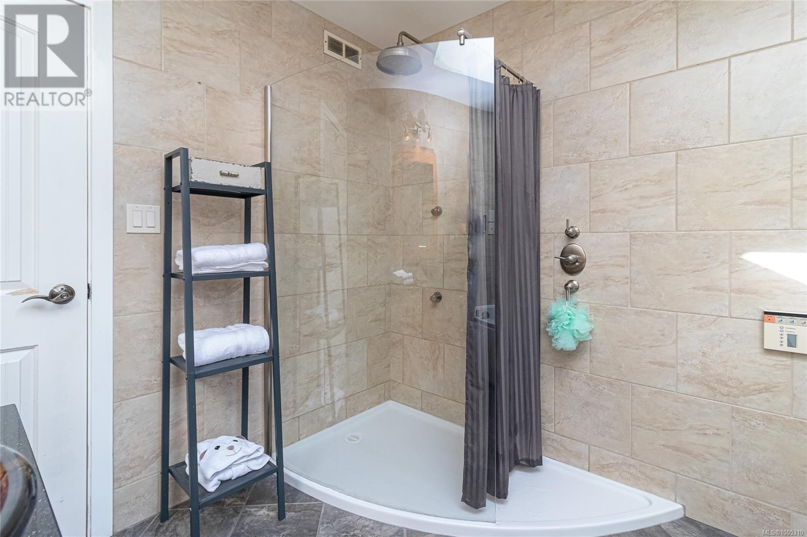 3872 CAREY RD - Image 33