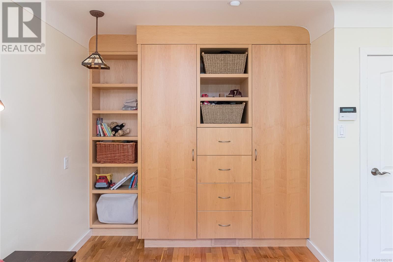 3872 CAREY RD - Image 25