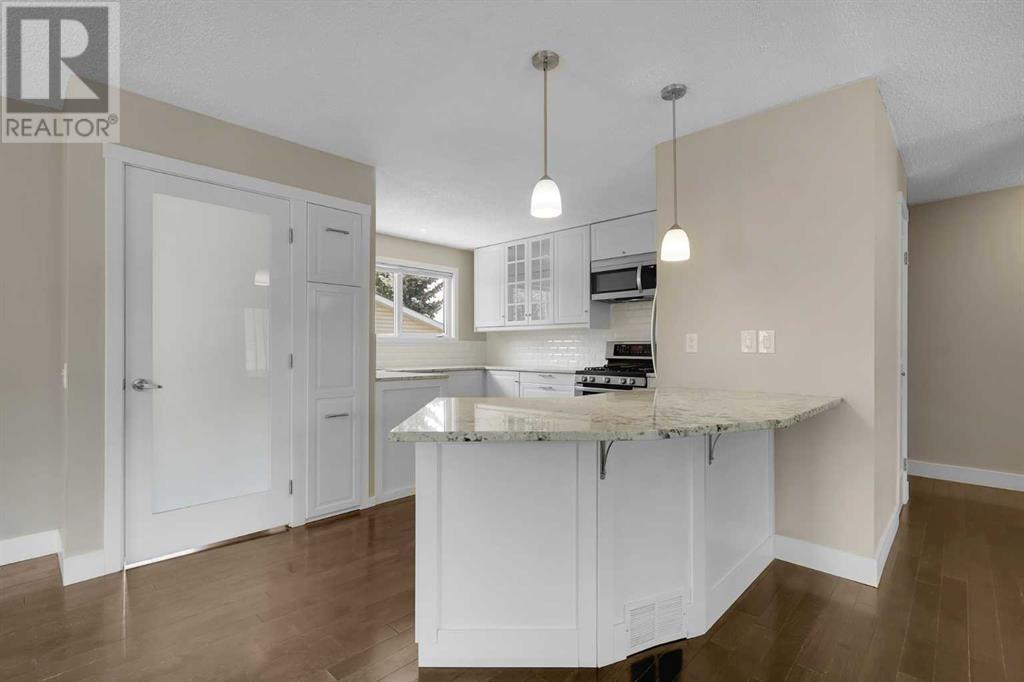Single Family House Bungalow for Sale in  Woodbrook Way SW Woodbine Calgary 