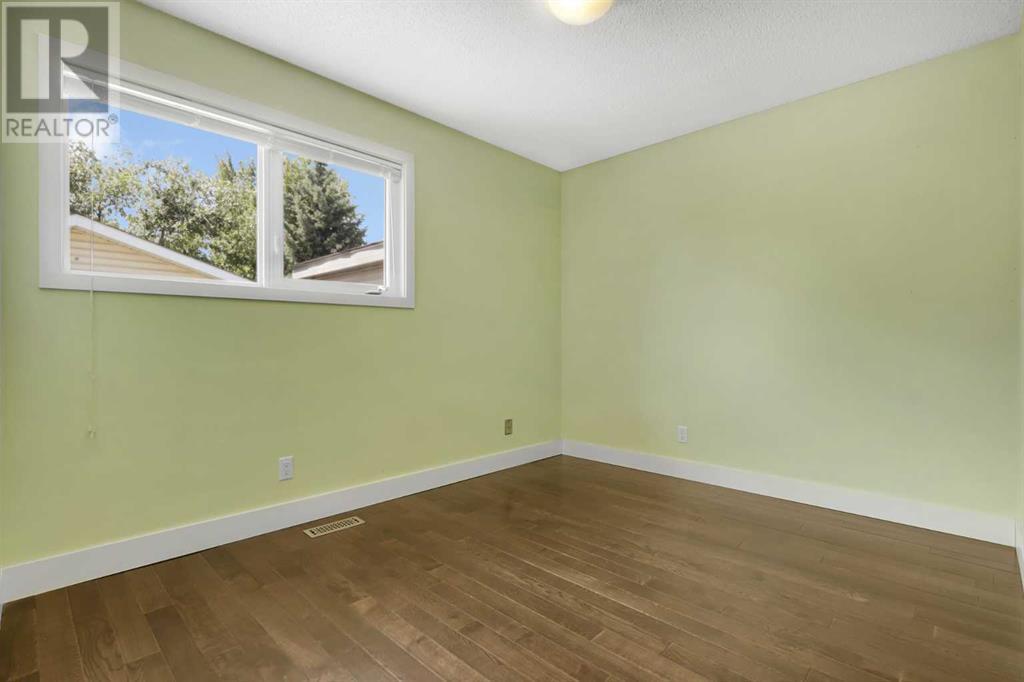 Single Family House Bungalow for Sale in  Woodbrook Way SW Woodbine Calgary 
