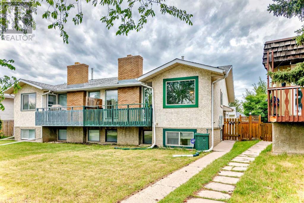 Single Family House Bi-level for Sale in   Street NW Dalhousie Calgary 