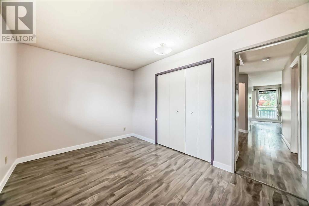Single Family House Bi-level for Sale in   Street NW Dalhousie Calgary 