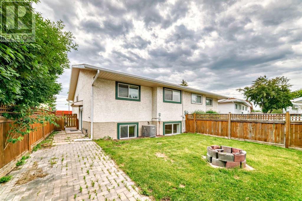 Single Family House Bi-level for Sale in   Street NW Dalhousie Calgary 