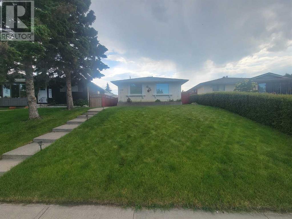 4031 Dovercrest Drive SE, Calgary, Alberta
