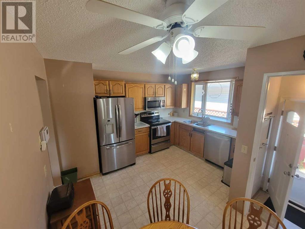 Single Family House Bungalow for Sale in  Dovercrest Drive SE Dover Calgary 
