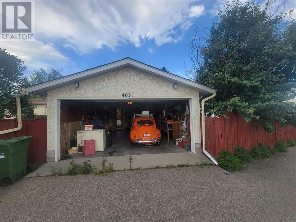 Single Family House Bungalow for Sale in  Dovercrest Drive SE Dover Calgary 