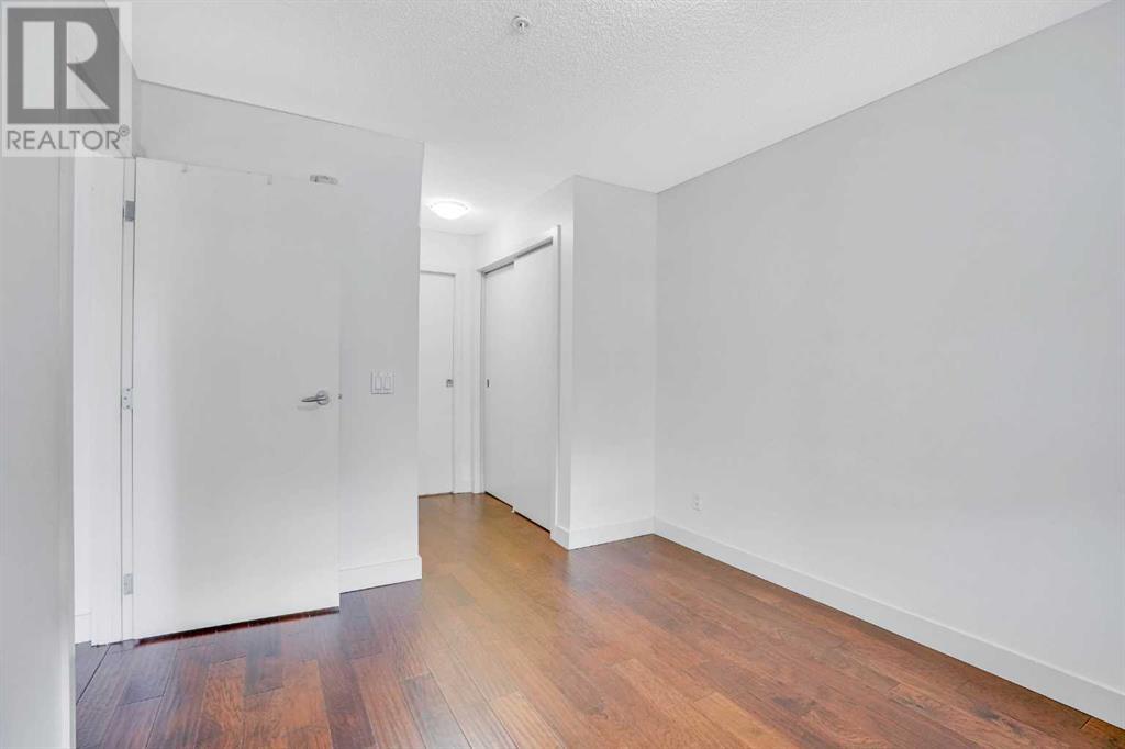 Single Family House for Sale in   Richard Court SW Lincoln Park Calgary 