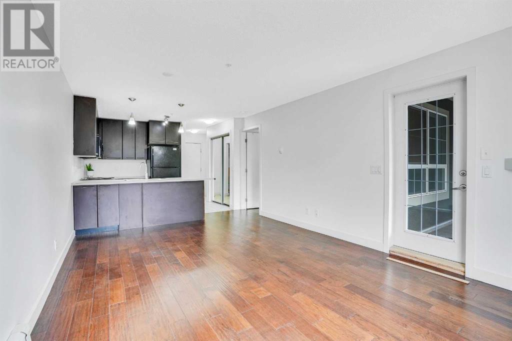 Single Family House for Sale in   Richard Court SW Lincoln Park Calgary 