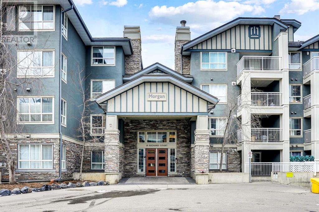 Single Family House for Sale in   Richard Court SW Lincoln Park Calgary 