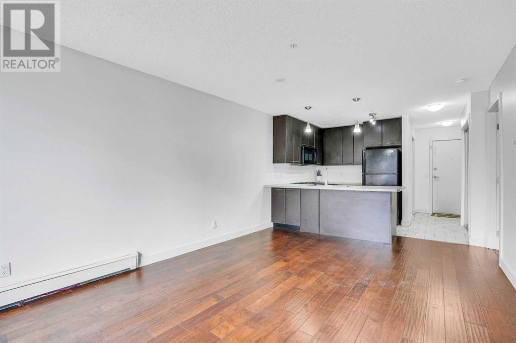 Single Family House for Sale in   Richard Court SW Lincoln Park Calgary 