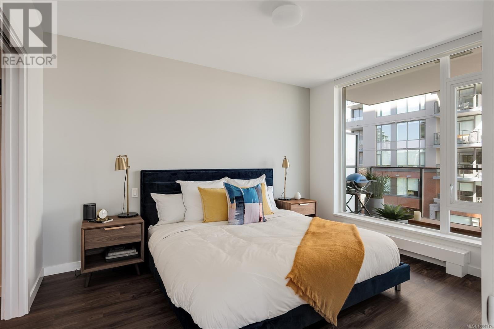 #407 363 TYEE RD - Image 23