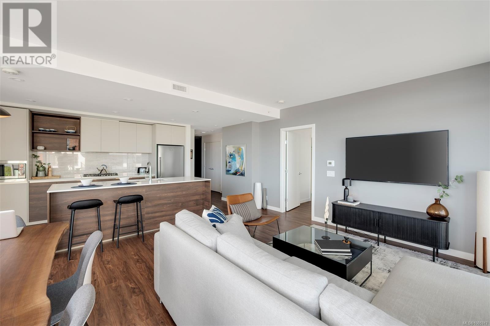 #407 363 TYEE RD - Image 20
