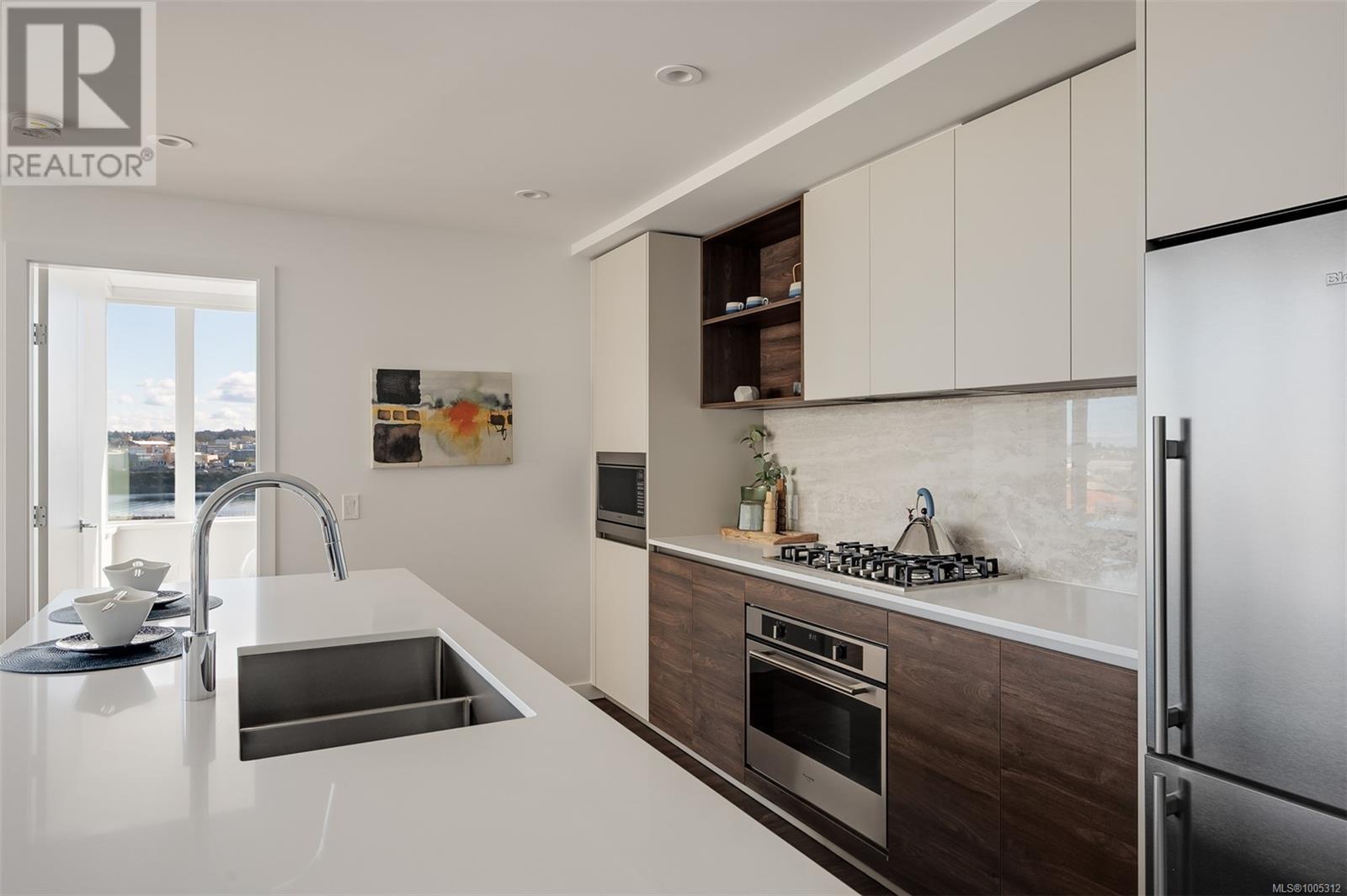 #407 363 TYEE RD - Image 13