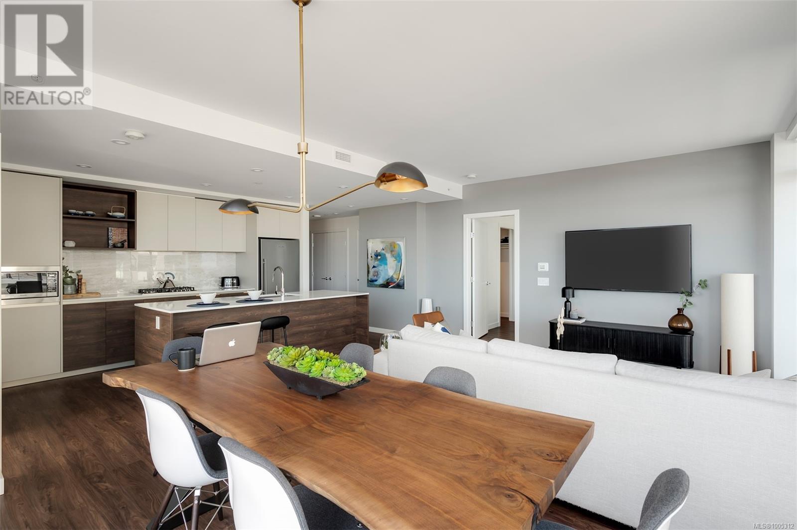 #407 363 TYEE RD - Image 19
