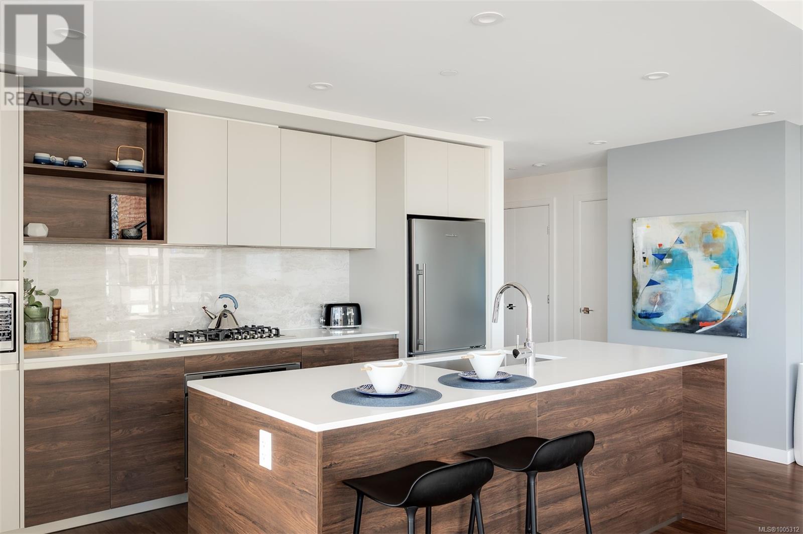 #407 363 TYEE RD - Image 51