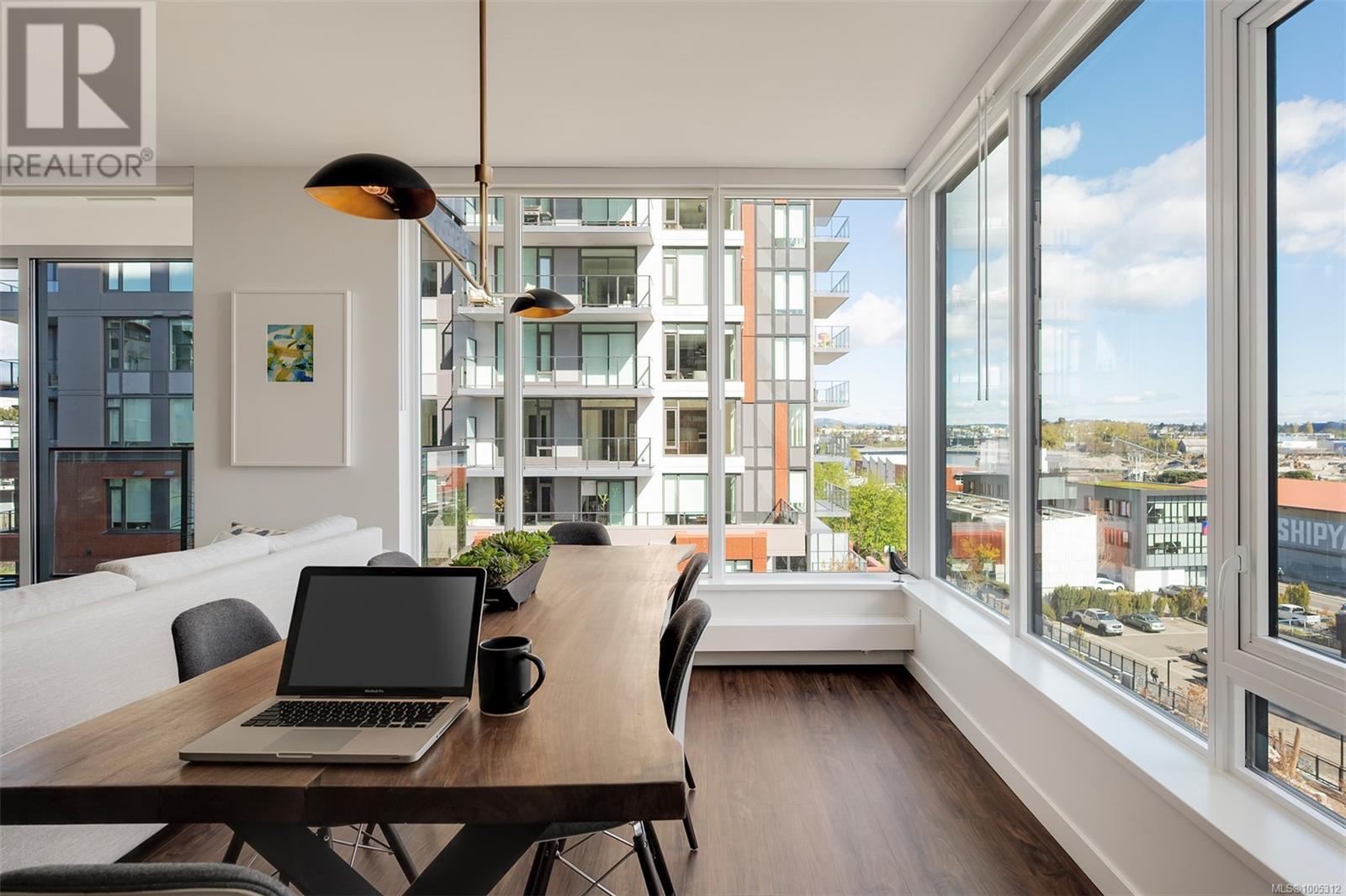 #407 363 TYEE RD - Image 22