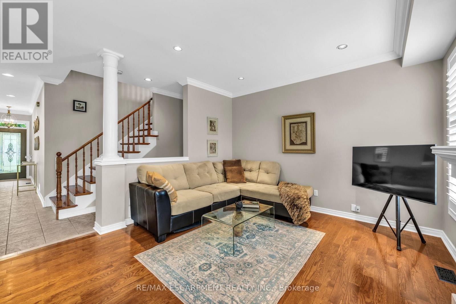 Photo 17 of 38 Sunbeam Drive, Hamilton ON