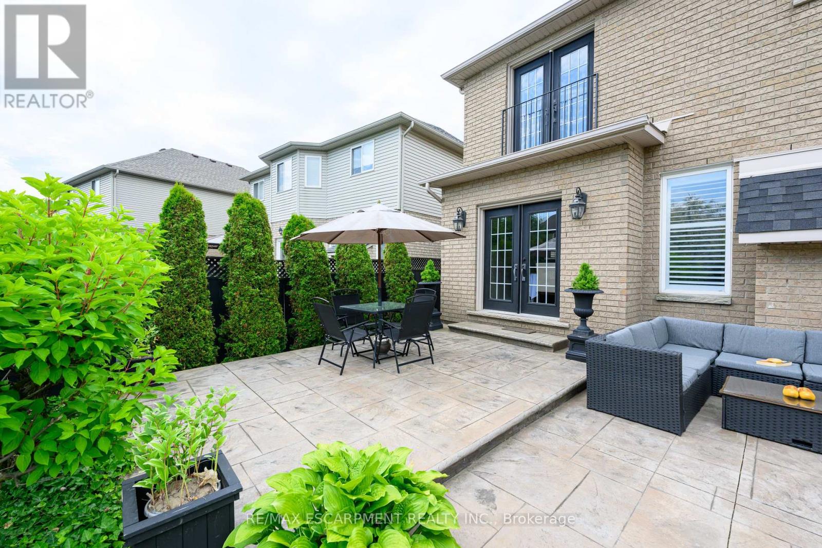 Photo 48 of 38 Sunbeam Drive, Hamilton ON