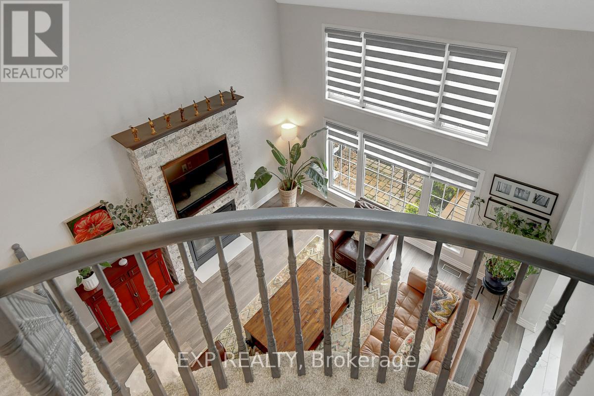 Photo 4 of 228 Hidden Meadow Avenue, Ottawa ON