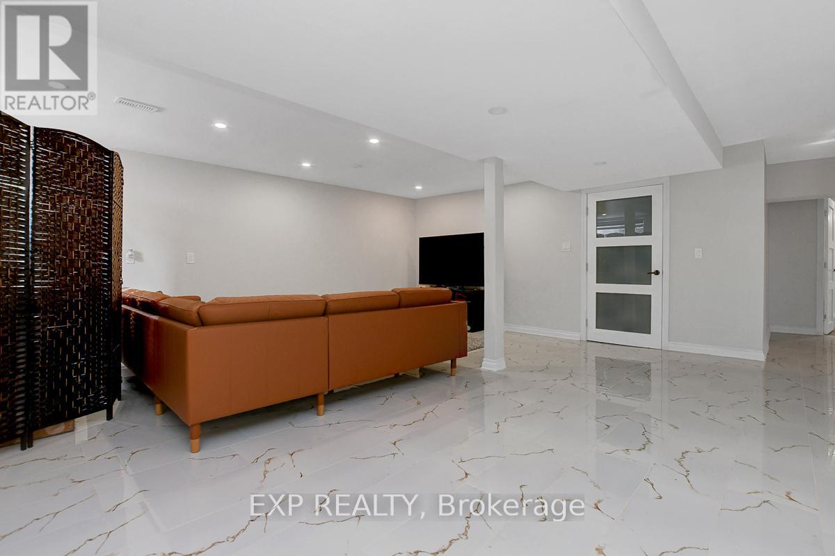 Photo 5 of 228 Hidden Meadow Avenue, Ottawa ON