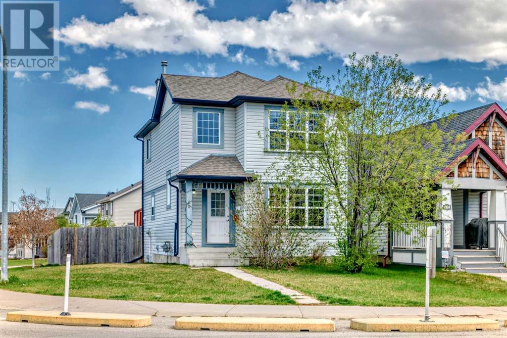Single Family House for Sale in  Everridge Drive SW Evergreen Calgary 