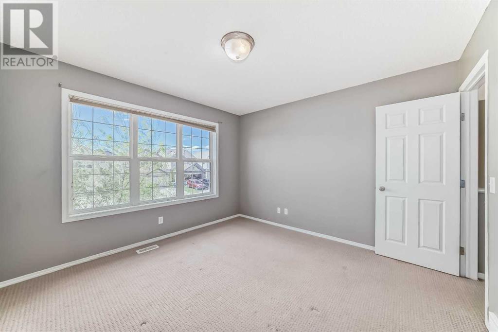 Single Family House for Sale in  Everridge Drive SW Evergreen Calgary 