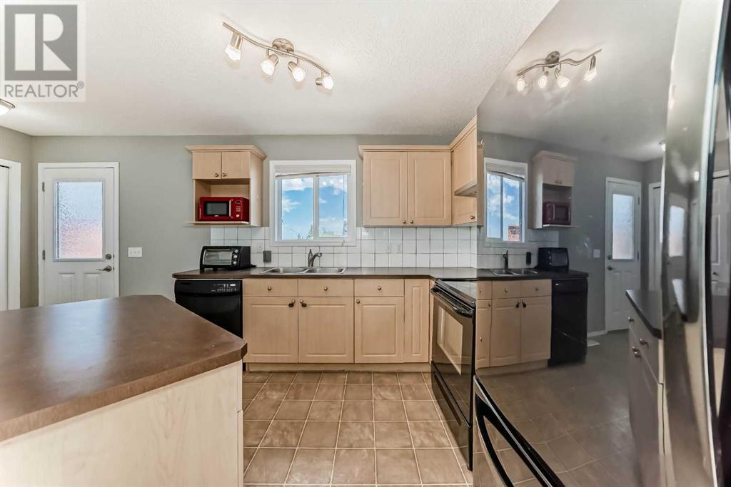 506 Everridge Drive SW, Calgary, Alberta