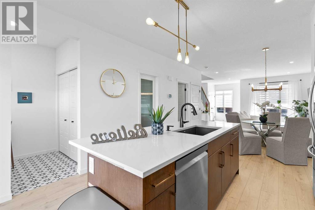 Single Family House for Sale in  Edith Road NW Glacier Ridge Calgary 